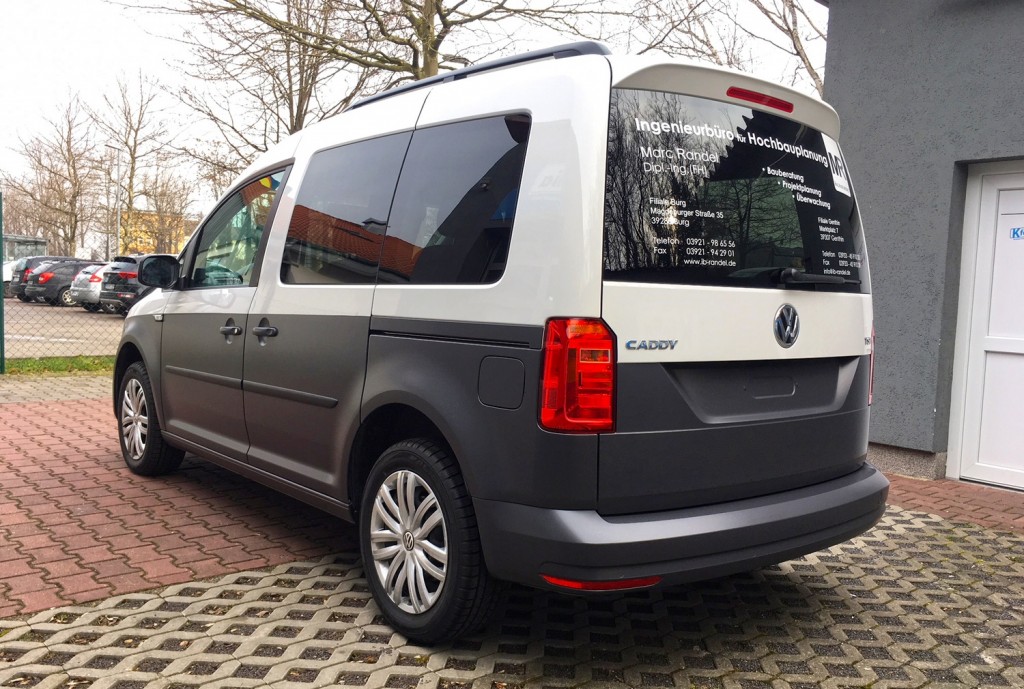 VW Caddy Anthrazit foliert 01 K'folia Perfekte Farbe ohne Lack zum