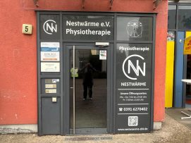 Werbefolierung in Physiotherapiepraxis 3