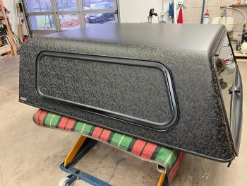 Designfolierung - Toyota Hilux - Shadow Black 3M Hardtop 2