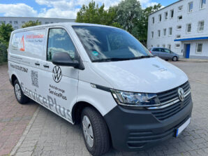 Werbefolierung - VW T6 Transporter - VOETS - Oracal 751 Reinorange Telegram Schwarz 2