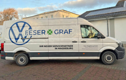 kfolia-vw-crafter-feser-graf-werbefolierung-signalblau 4